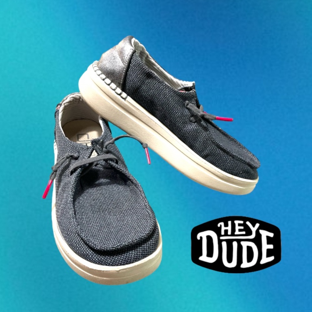 Hey Dude Wendy Rise Black/Gray Metallic size 5